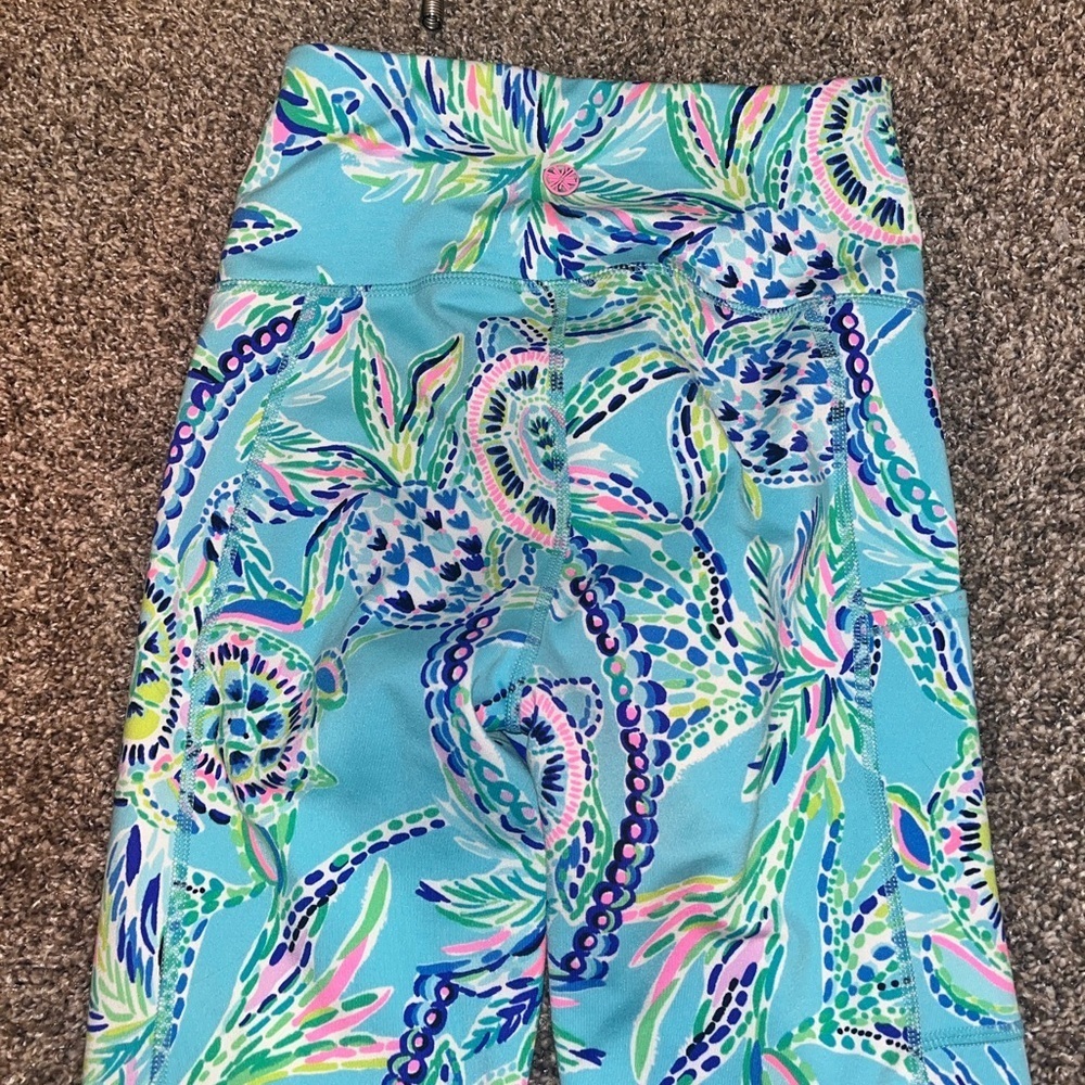 Lilly Pulitzer Luxletic Weekender High Rise midi Bermuda Blue Turtle SZ Size XS - Picture 7 of 9